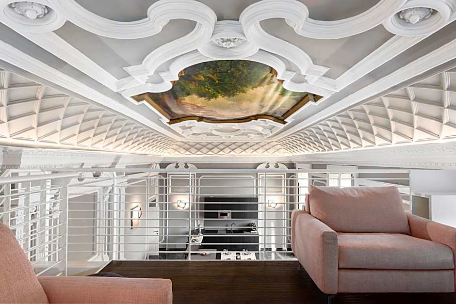 Q71 TIMELESS SUITES