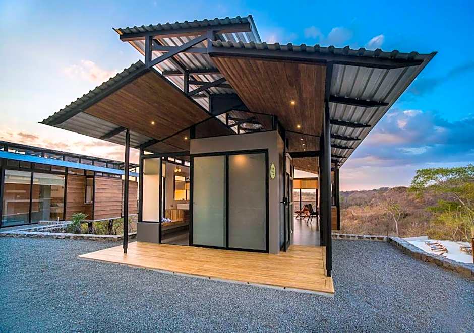 Pacific Kalokairi - Adults Only