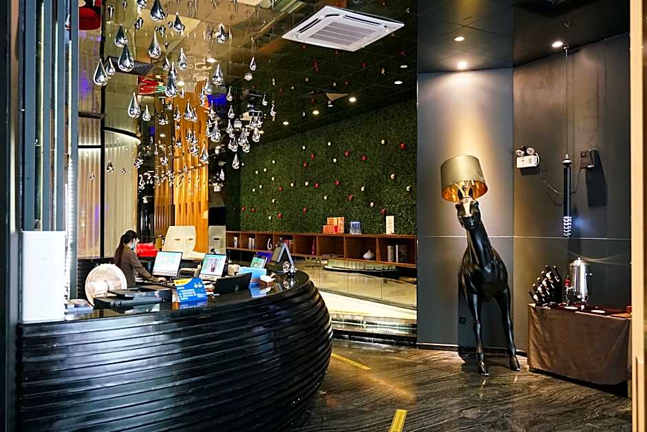 Paco Hotel Guangzhou Tiyu Xilu Metro Station Branch