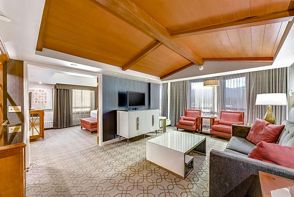 Harrah's Lake Tahoe Hotel & Casino - A Caesars Rewards Destination