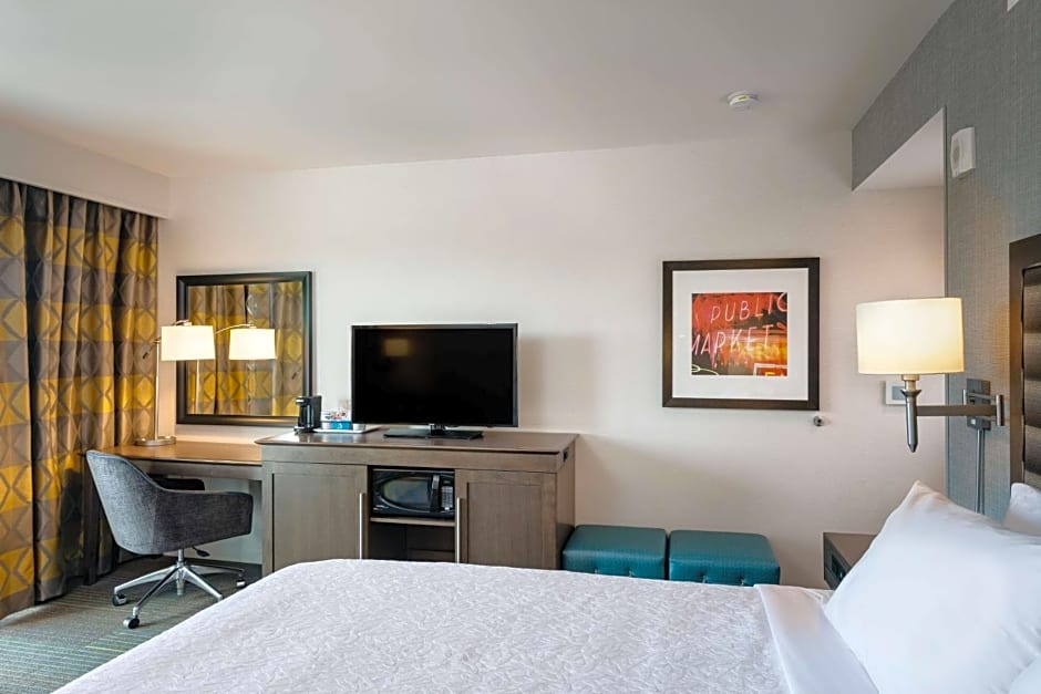 Hampton Inn & Suites by Hilton Seattle/Northgate