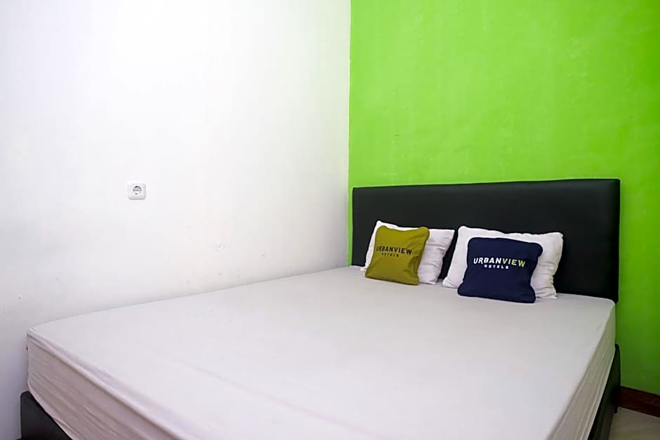 Urbanview Hotel AVA Semarang near Akademi Kepolisian Semarang by RedDoorz