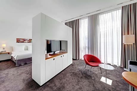 1 King Bed Junior Room