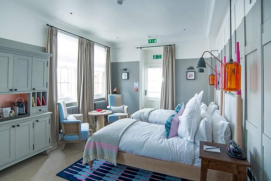 The Swan Hotel