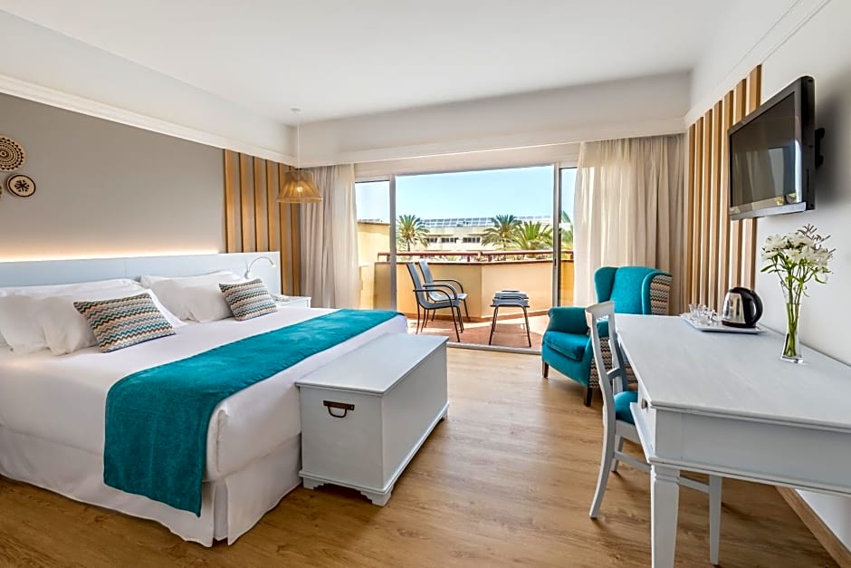 Barcelo Corralejo Bay - Adults Only Hotel
