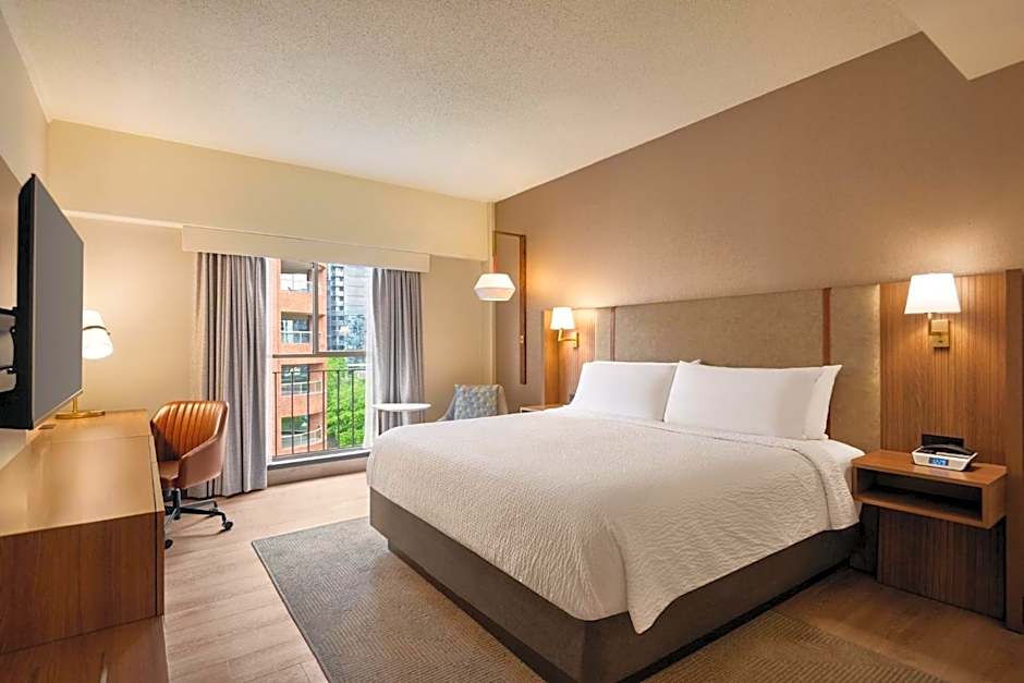 Holiday Inn & Suites Vancouver Downtown By IHG