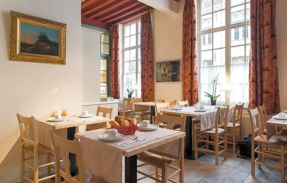 Hotel Adornes
