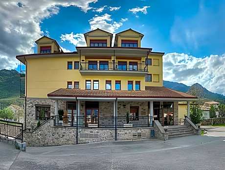 Hotel Cotiella