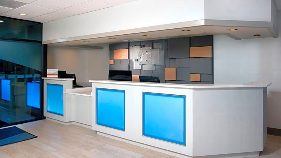 Holiday Inn Express Hilton Head Island, an IHG Hotel