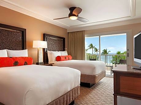 Two bedroom Ocean View Villa 1 King and 2 Queen Beds