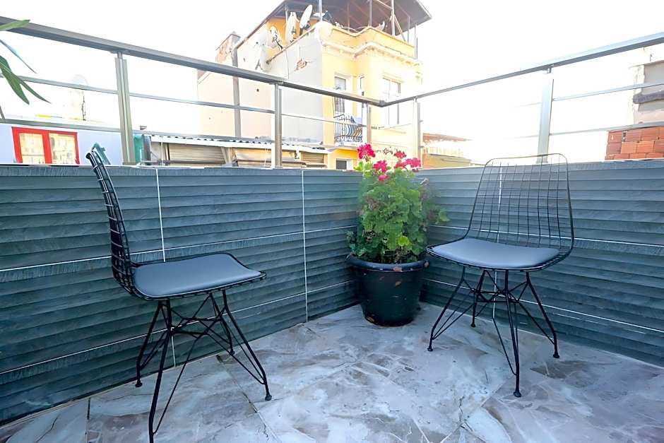 Grand moon hotel suites 