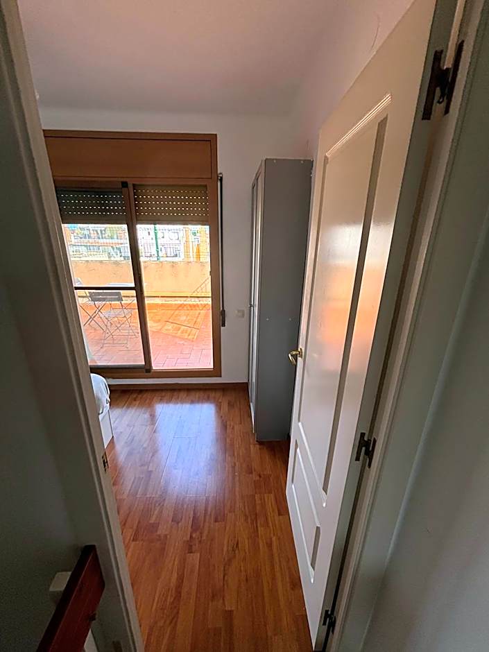 Private Double Room in a Shared Penthouse with Patios