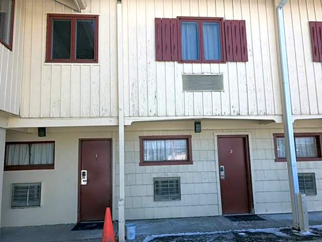 Relax Inn – Wilkes-Barre, PA