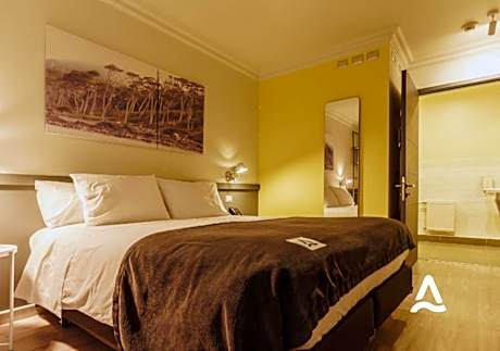 Queen Room - Disability Access