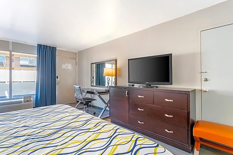 Rodeway Inn