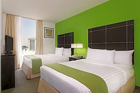 Family Room - Non-Smoking