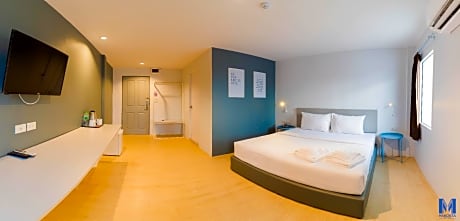 Standard King Non-Smoking