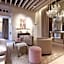 Terrace Pantheon Relais