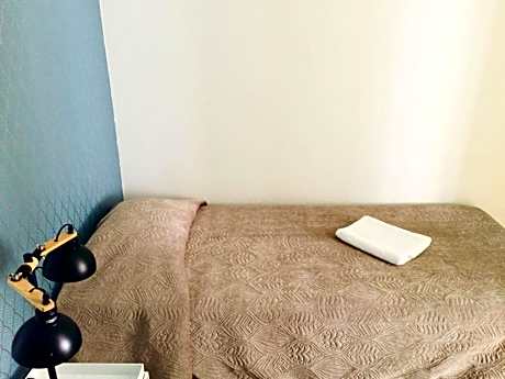 Single Room with Shared Bathroom