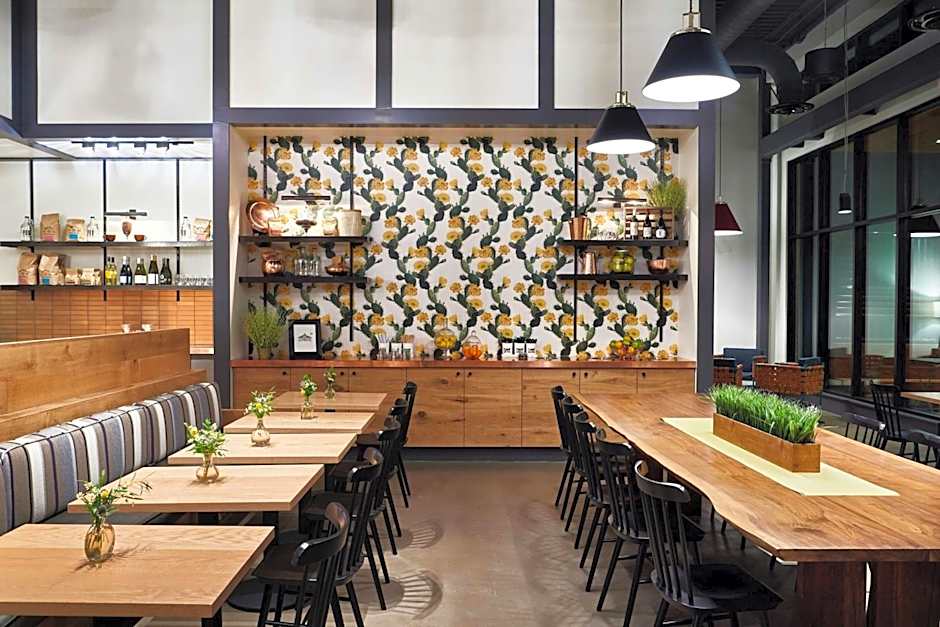 The Stella Hotel, Autograph Collection