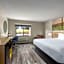 Days Inn and Suites by Wyndham Kansas City South