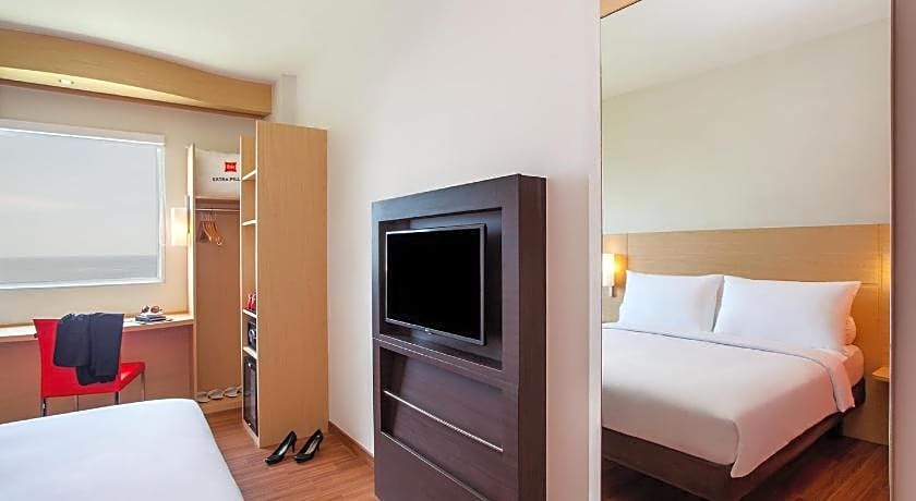 Ibis Manado City Center Boulevard