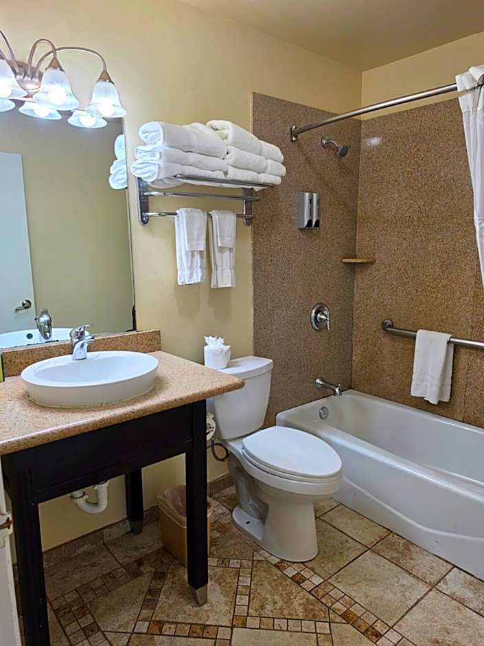 San Luis Inn And Suites