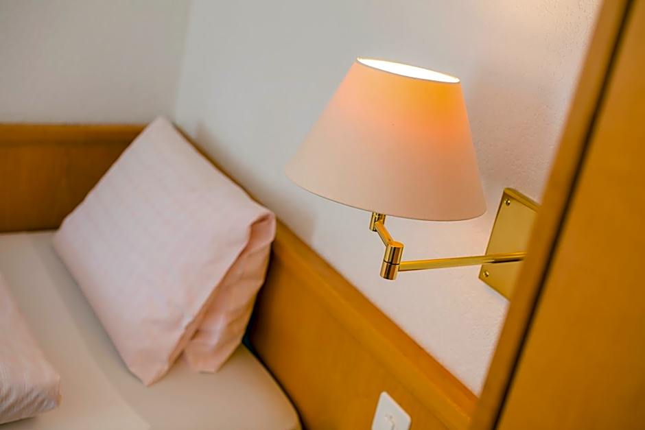 Hotel Heilquelle-Leukerbad-Therme