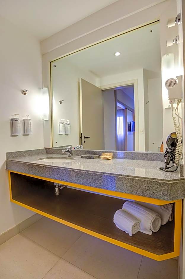 Quality Suites Alphaville
