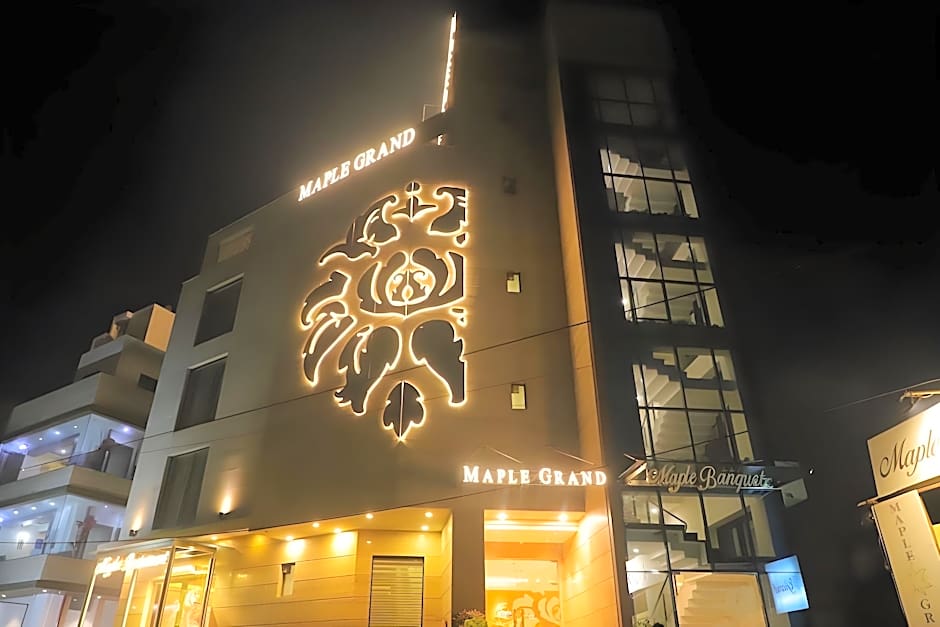 Hotel Maple Grand