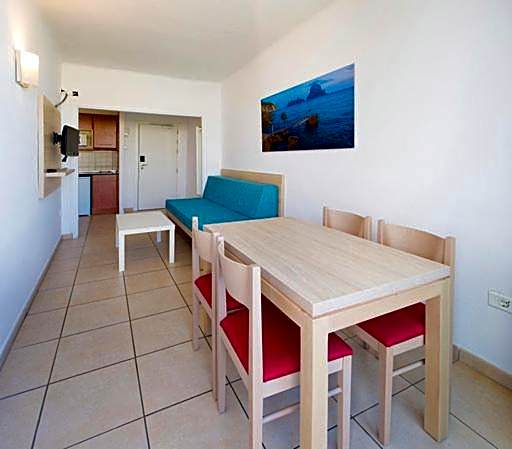 Apartamentos Tramuntana