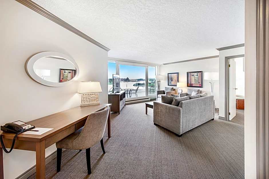 Victoria Regent Waterfront Hotel & Suites