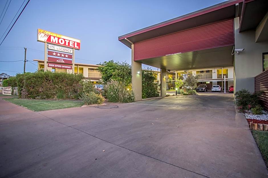 Spinifex Motel and Serviced Apartments