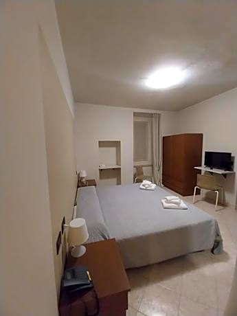 Double or Twin Room with Bathroom