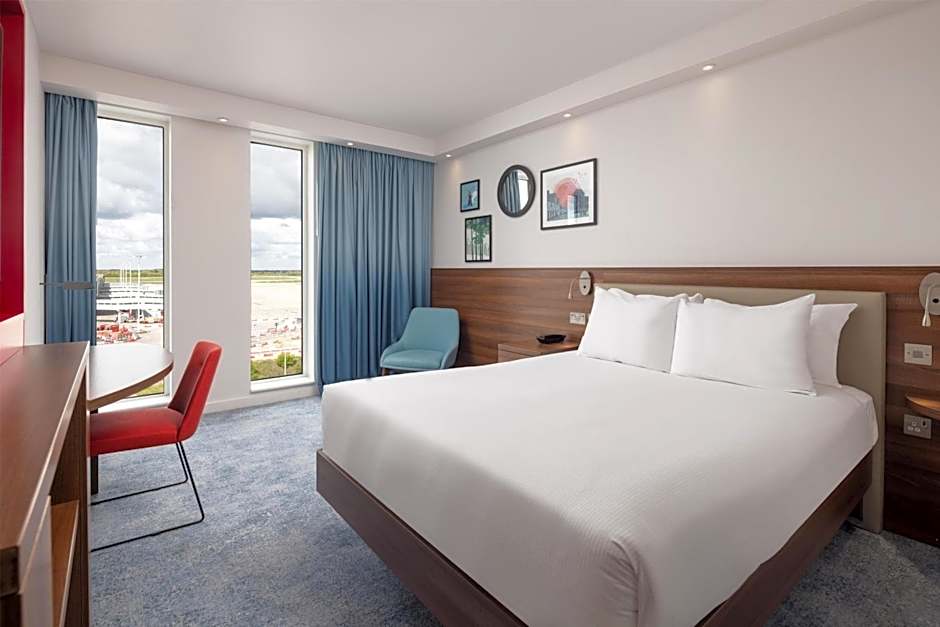 Hampton By Hilton London Stansted Airport