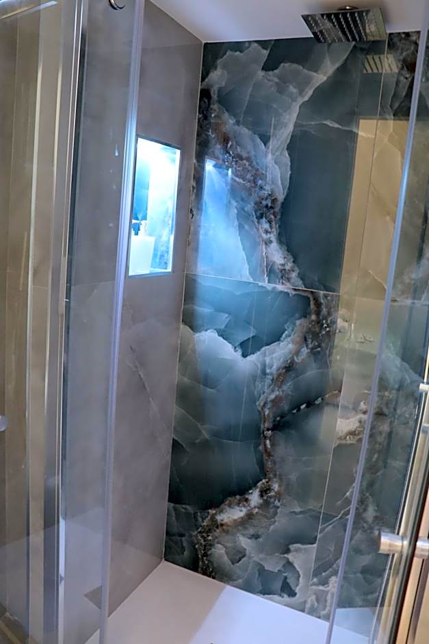 Barbaro Suite & Apartment