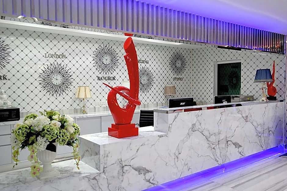 Top High Airport Link Hotel