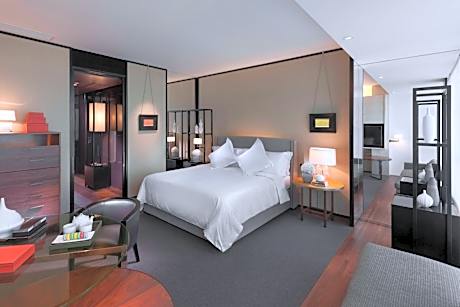 Deluxe Room King