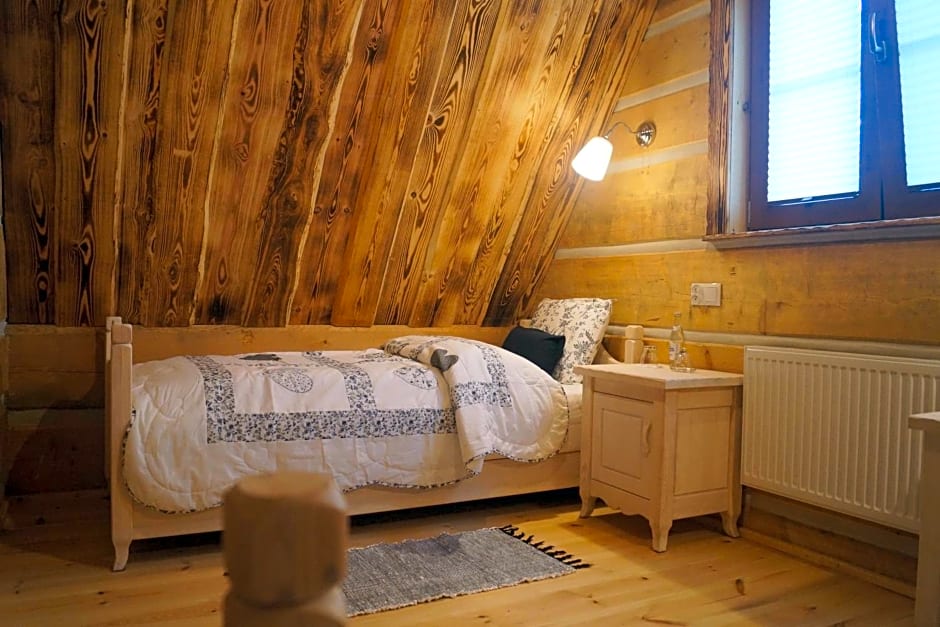 Smolnikowe Klimaty - Chyżula - Sauna&amp;Jacuzzi