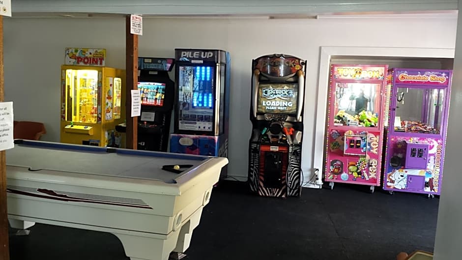 Smugglers Cove Holiday Village