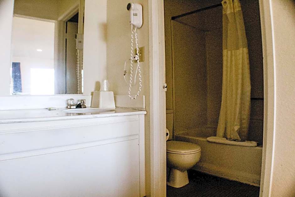 Devonshire Inn Motel