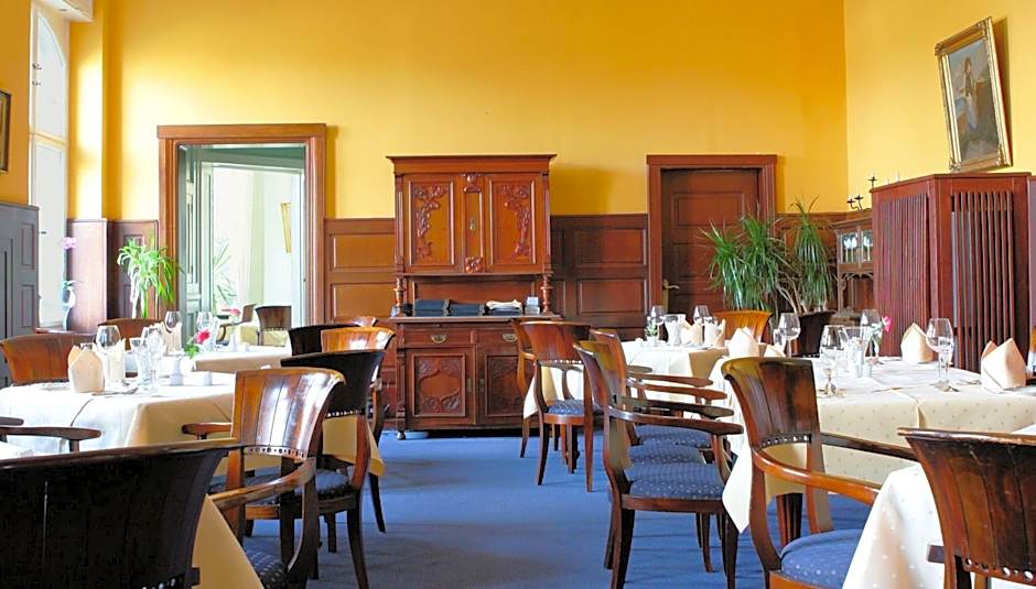 Schlosshotel Ralswiek