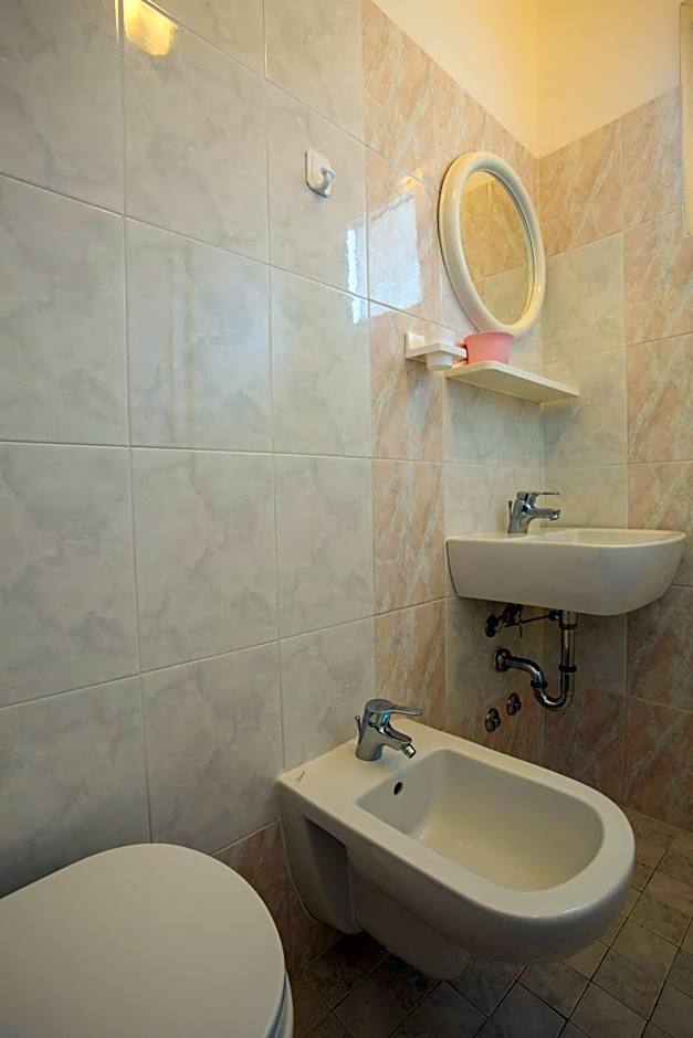 Hotel Diamante 5 minuti dalla fiera di rimini CON PARCHEGGIO INCLUSO