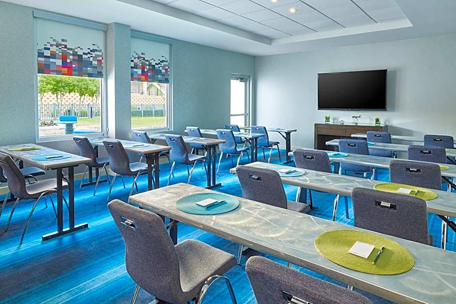 Aloft Plano