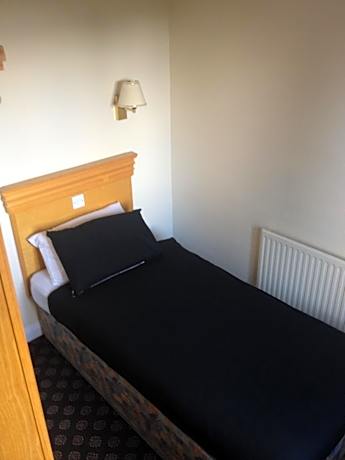 Single Room with Shared Bathroom