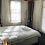 Te Puia Hot Springs Hotel