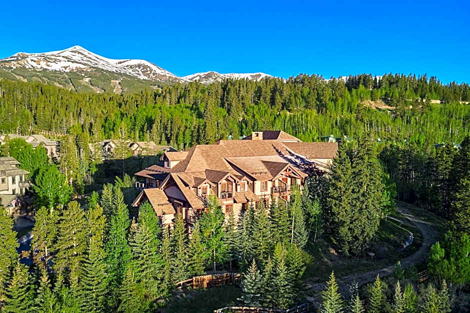 Mountain Thunder Lodge