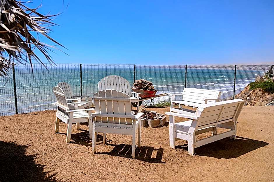 Tritons Place-Half Acre Oceanfront Paradise With Private Pool, Jacuzzi, Fire Pit, Beach Access