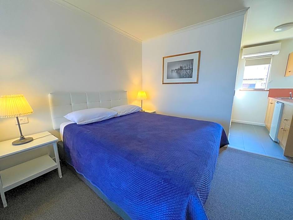 Summerhill Motor Inn - Adults Only