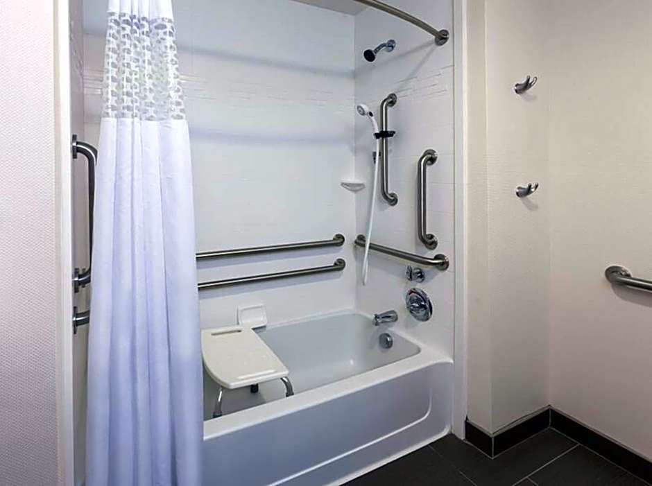 Hampton Inn By Hilton Marion